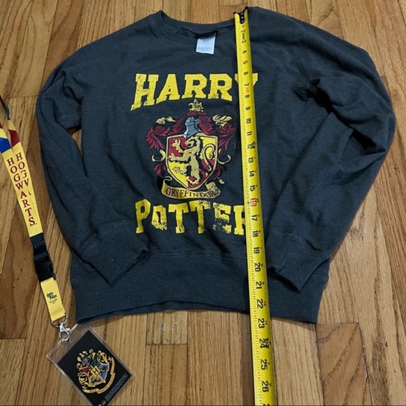 Harry Potter sweatshirt with bonus lanyard - Picture 4 of 7